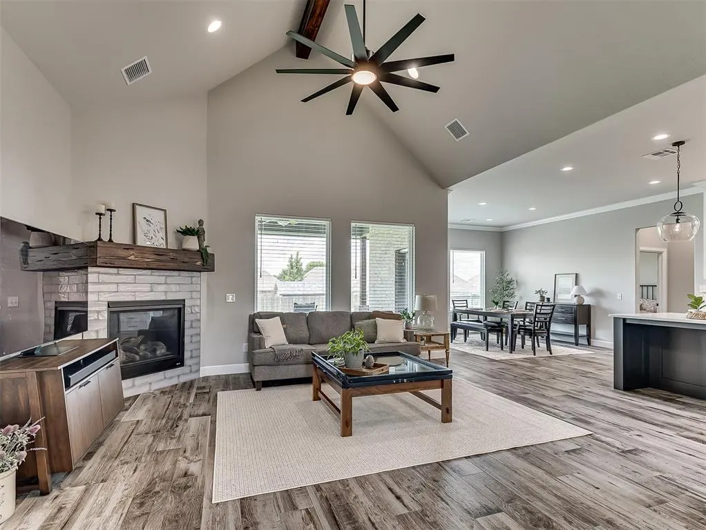 Photo 6 — 5713 Copper Stone Court, Mustang, OK 73064