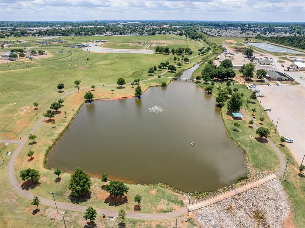Photo 48 — 5713 Copper Stone Court, Mustang, OK 73064