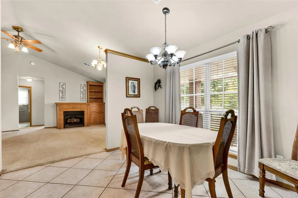Photo 12 — 965 Honeysuckle Drive, Tuttle, OK 73089