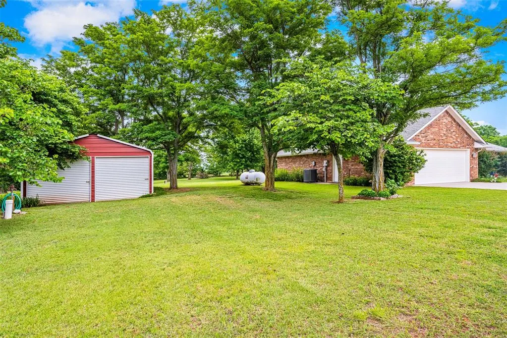 Photo 33 — 965 Honeysuckle Drive, Tuttle, OK 73089