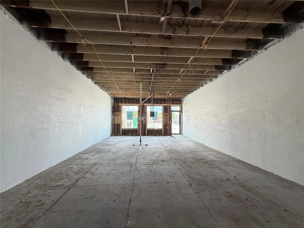 Photo 4 — 116 S Broadway Extension, Edmond, OK 73034
