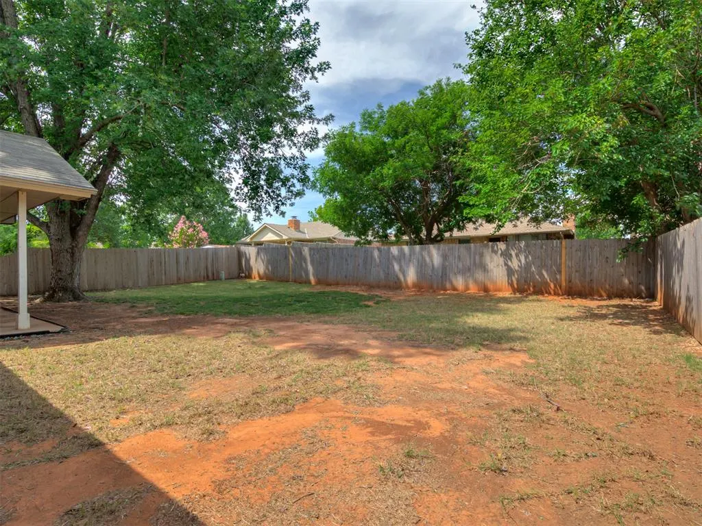Photo 33 — 521 Old English Road, Edmond, OK 73003