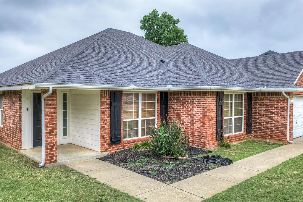 Photo 40 — 11017 NW 107th Circle, Yukon, OK 73099