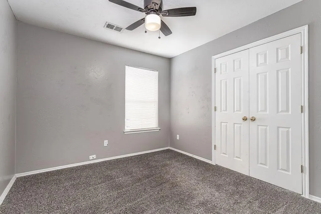 Photo 17 — 11017 NW 107th Circle, Yukon, OK 73099