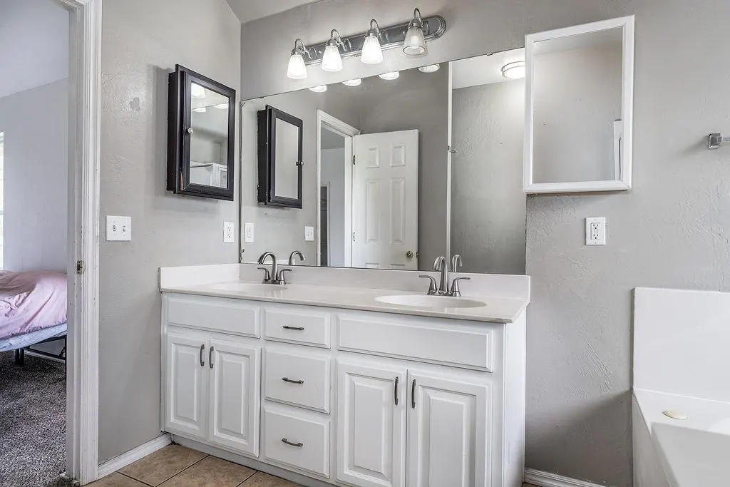 Photo 25 — 11017 NW 107th Circle, Yukon, OK 73099