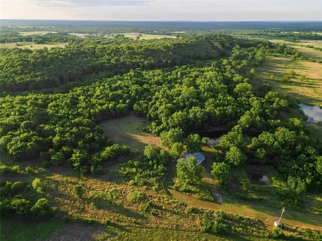 Photo 6 — 376098 E 990 Road, Okemah, OK 74859