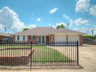 Sold home at 2440 SW 86th Street
