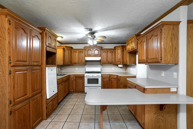 Photo 8 — 1102 E Mahar Drive, Perkins, OK 74059