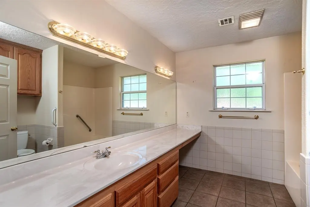 Photo 15 — 1102 E Mahar Drive, Perkins, OK 74059