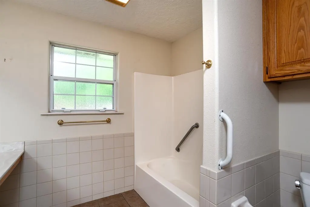Photo 16 — 1102 E Mahar Drive, Perkins, OK 74059