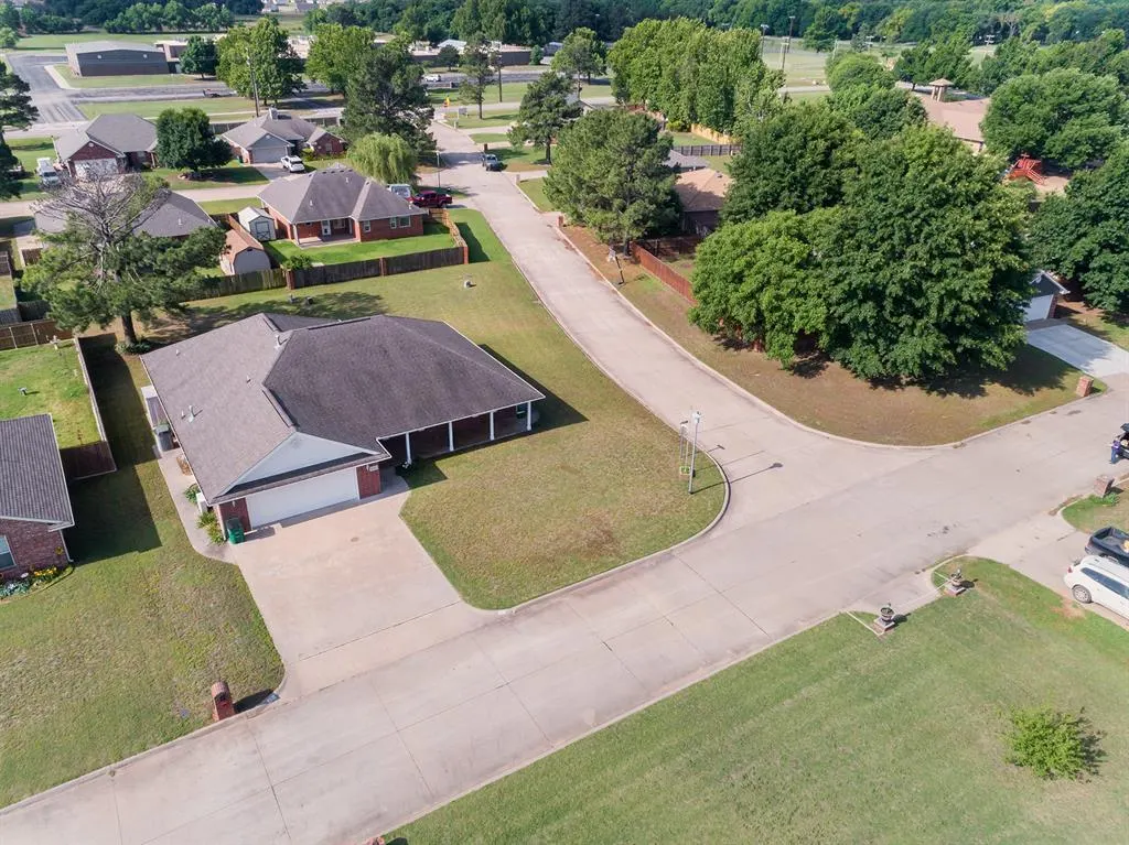 Photo 32 — 1102 E Mahar Drive, Perkins, OK 74059