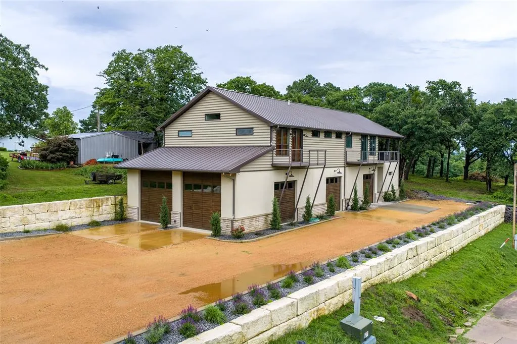 Photo 3 — 5161 Tower Drive, Kingston, OK 73439