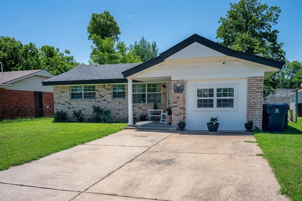 Photo 2 — 3328 SW 21st Street, Oklahoma City, OK 73108