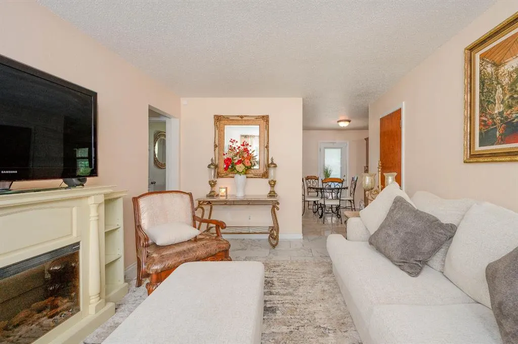 Photo 5 — 3328 SW 21st Street, Oklahoma City, OK 73108