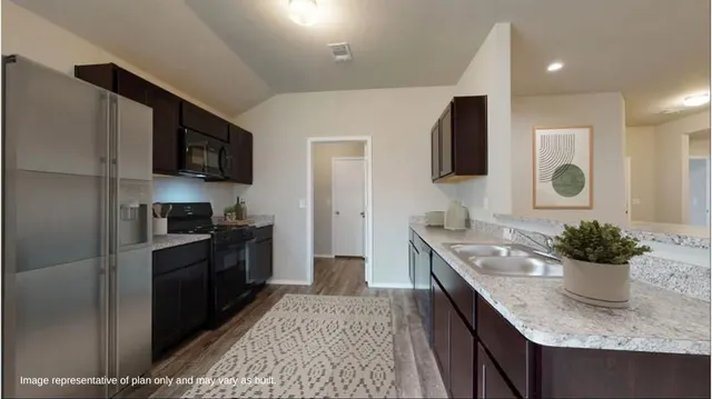 Photo 5 — 2022 W 30th Place, Stillwater, OK 74074