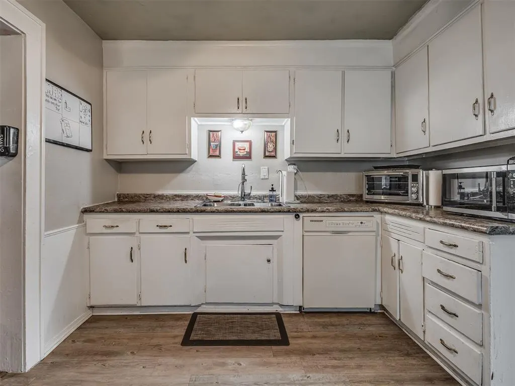 Photo 13 — 2816 SW 39th Street, Oklahoma City, OK 73119