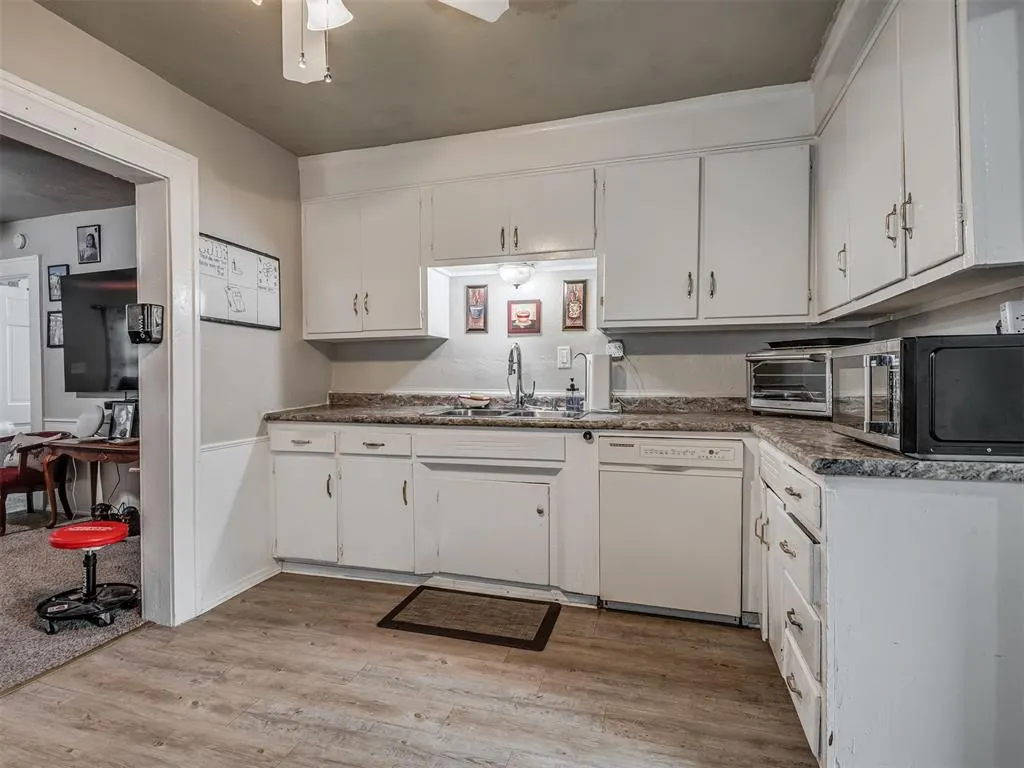 Photo 14 — 2816 SW 39th Street, Oklahoma City, OK 73119