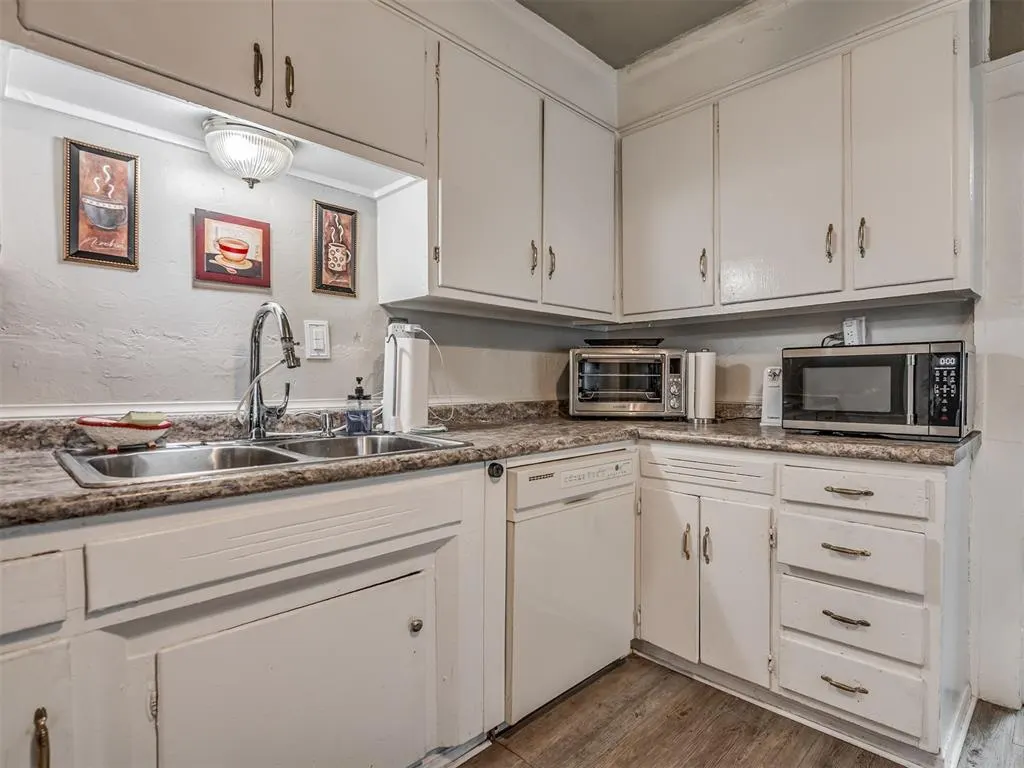 Photo 15 — 2816 SW 39th Street, Oklahoma City, OK 73119