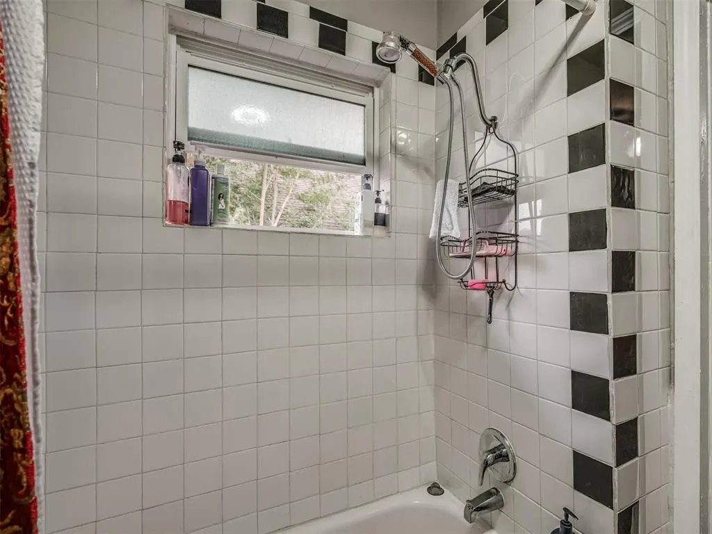 Photo 30 — 2816 SW 39th Street, Oklahoma City, OK 73119