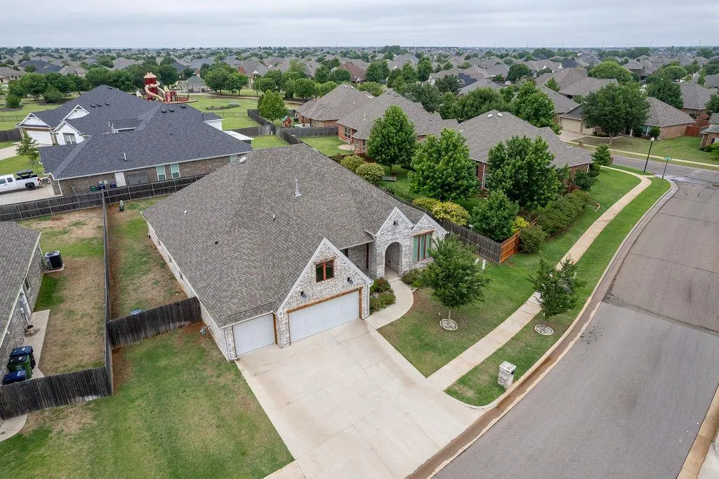 Photo 37 — 18205 Calder Road, Edmond, OK 73012