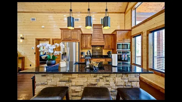 Photo 5 — 211 Boulder Avenue, Broken Bow, OK 74728