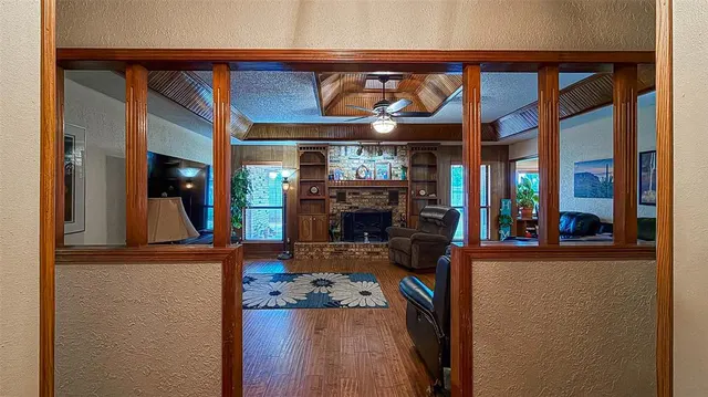 Photo 6 — 208 SE 30th Street, Moore, OK 73160