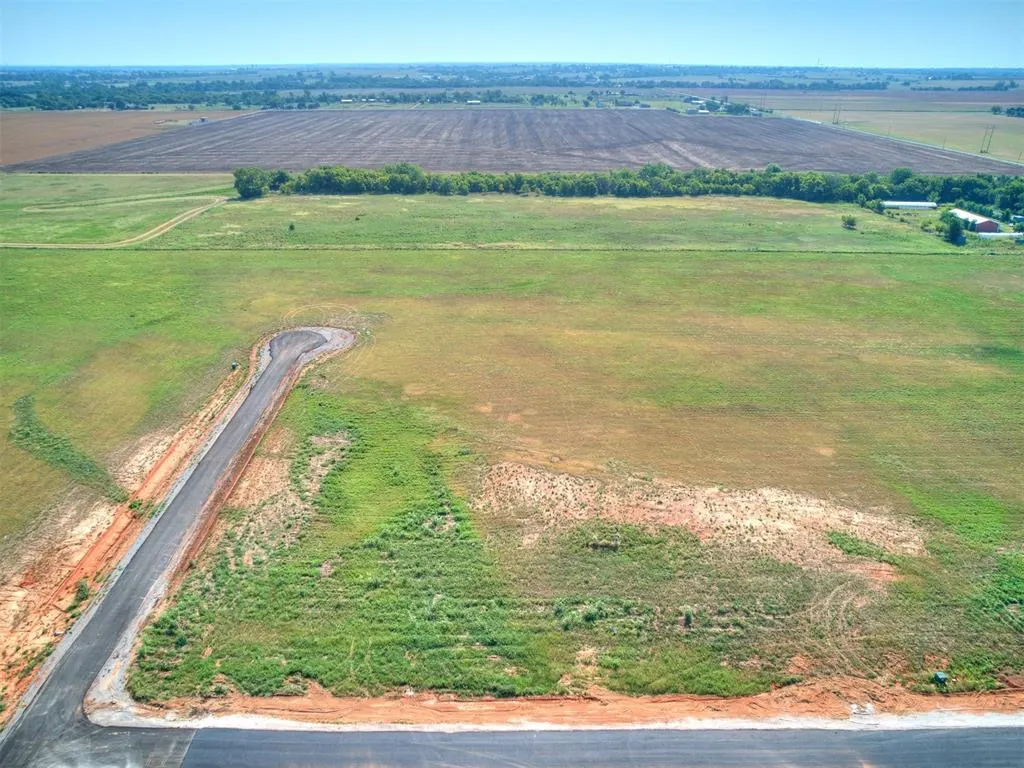 Front exterior — 975 Rylee Lane 4a Lane, Tuttle, OK 73089