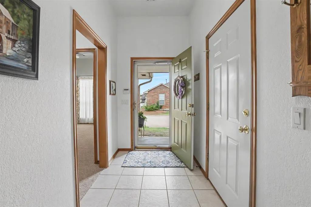 Photo 3 — 227 N Kelly Avenue, Edmond, OK 73003