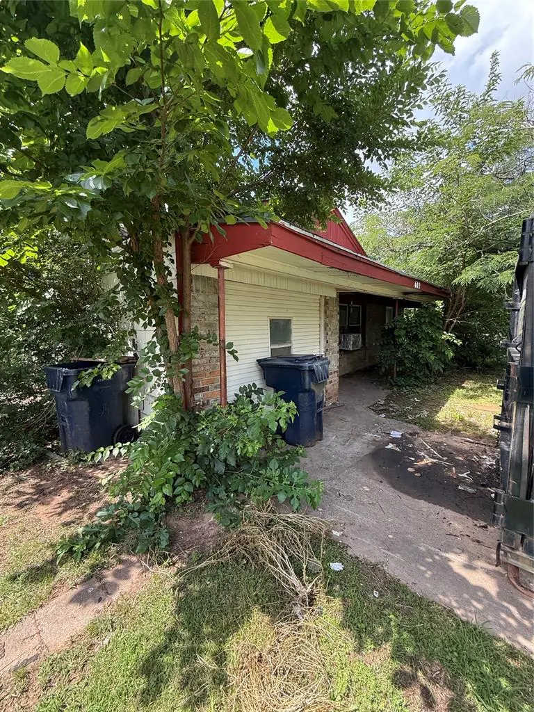 Photo 2 — 602 SE 34th Street, Oklahoma City, OK 73129