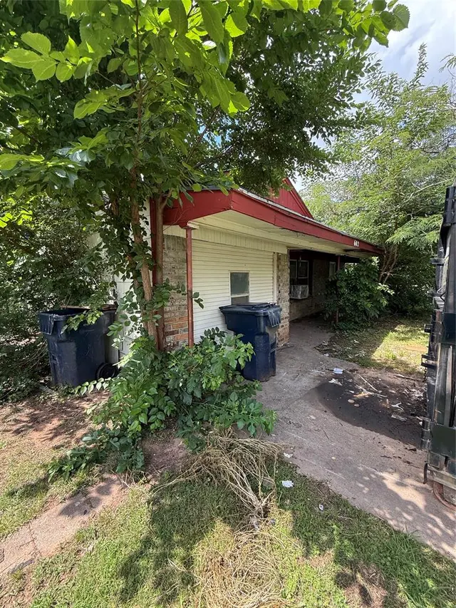 Photo 2 — 602 SE 34th Street, Oklahoma City, OK 73129