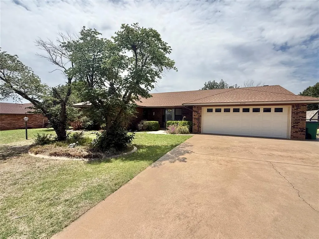 Front exterior — 905 N Ann Street, Granite, OK 73547
