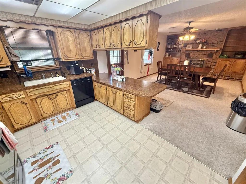 Photo 4 — 905 N Ann Street, Granite, OK 73547