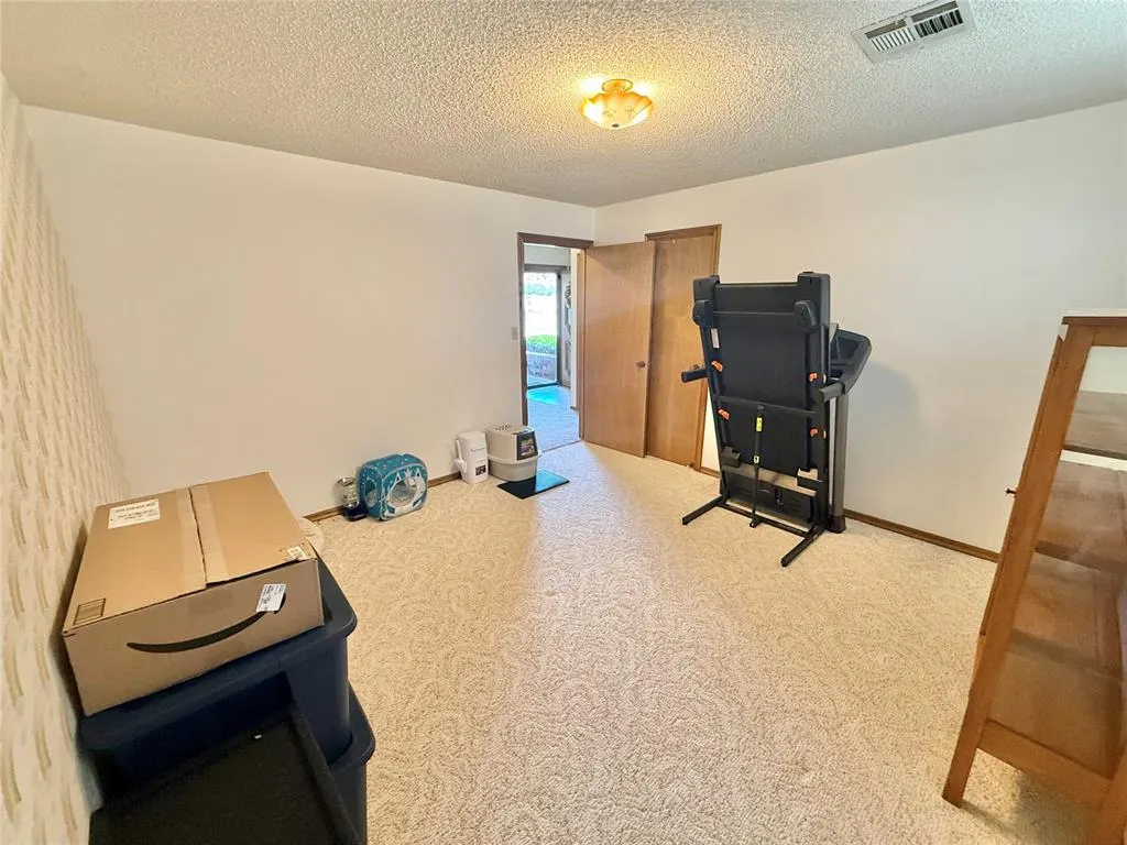 Photo 15 — 905 N Ann Street, Granite, OK 73547