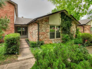 Sold home at 14021 Crossing Way