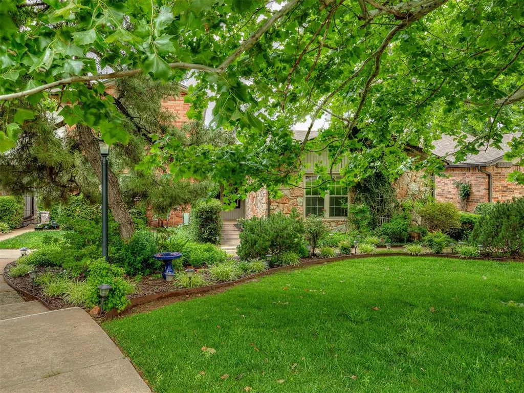 Photo 3 — 14021 Crossing Way, Edmond, OK 73013