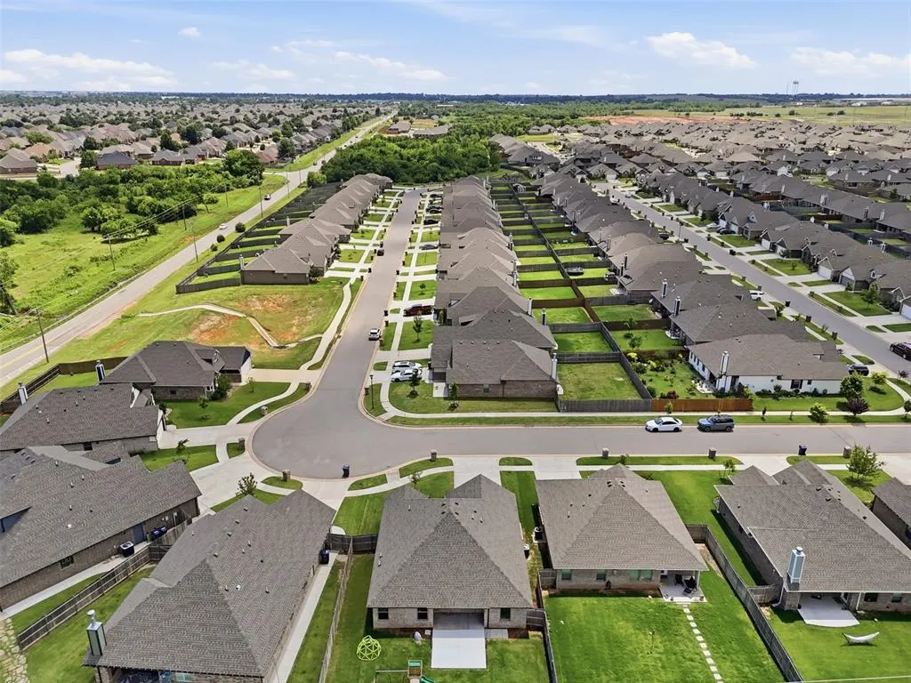 Photo 36 — 9005 NW 121st Terrace, Yukon, OK 73099