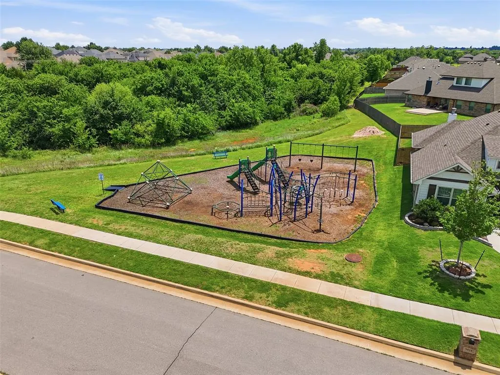 Photo 37 — 9005 NW 121st Terrace, Yukon, OK 73099
