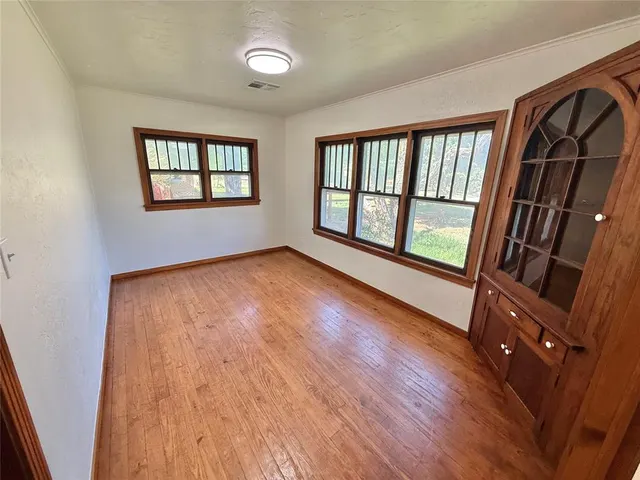 Photo 5 — 207 S Park Road, Hobart, OK 73651