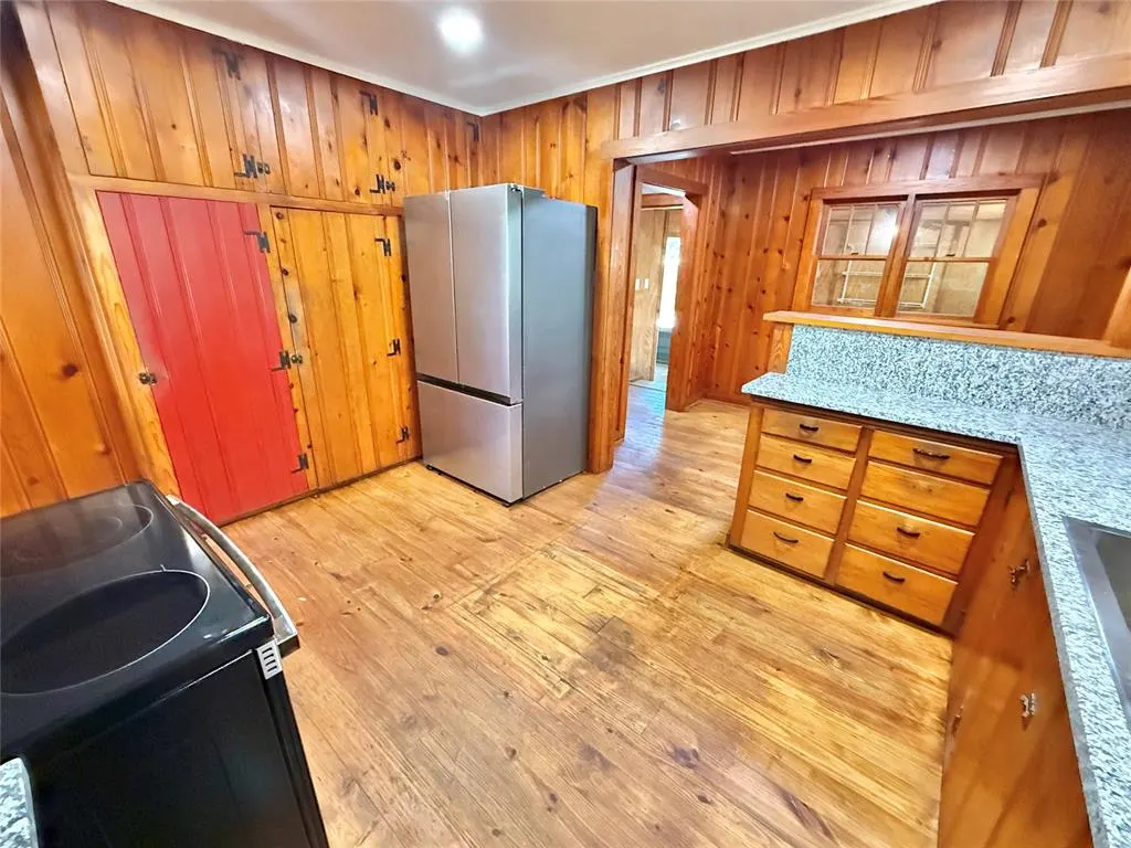 Photo 9 — 207 S Park Road, Hobart, OK 73651