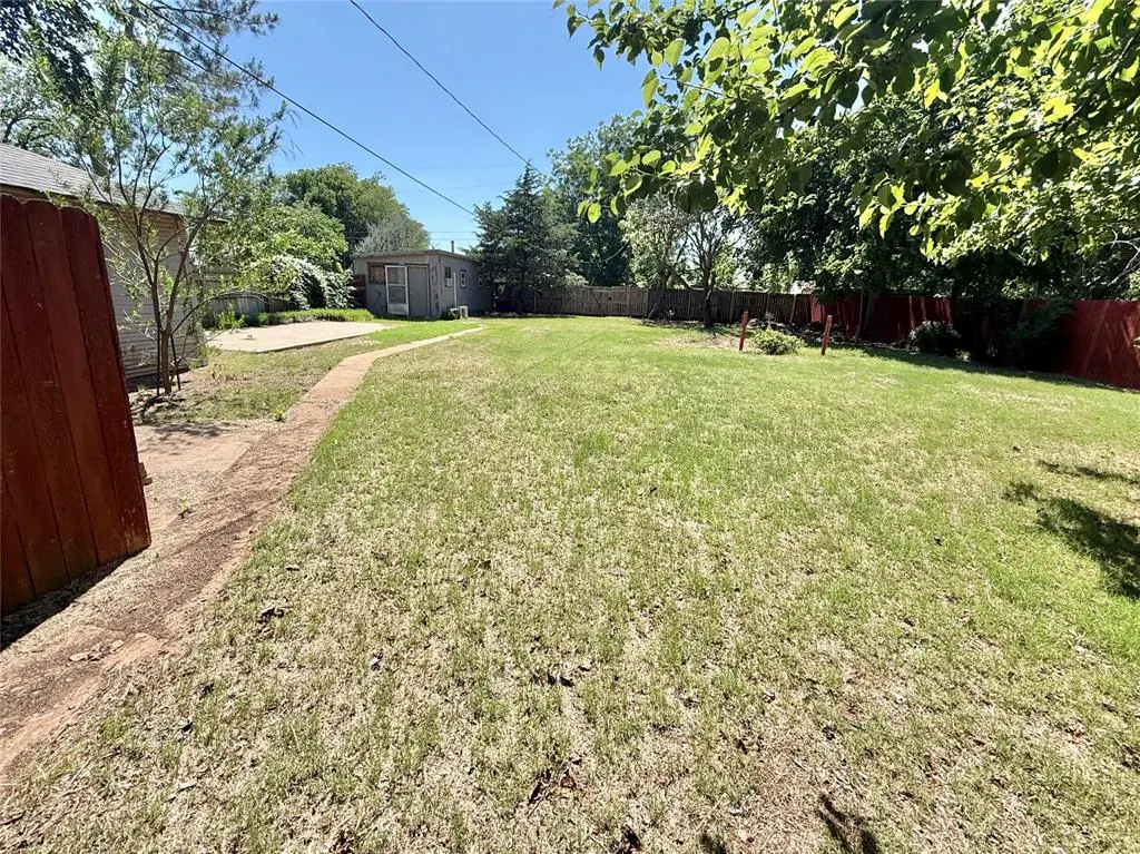 Photo 27 — 207 S Park Road, Hobart, OK 73651