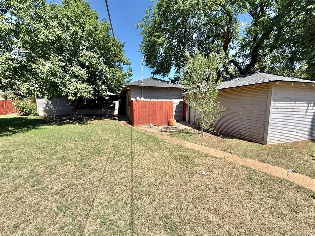 Photo 28 — 207 S Park Road, Hobart, OK 73651