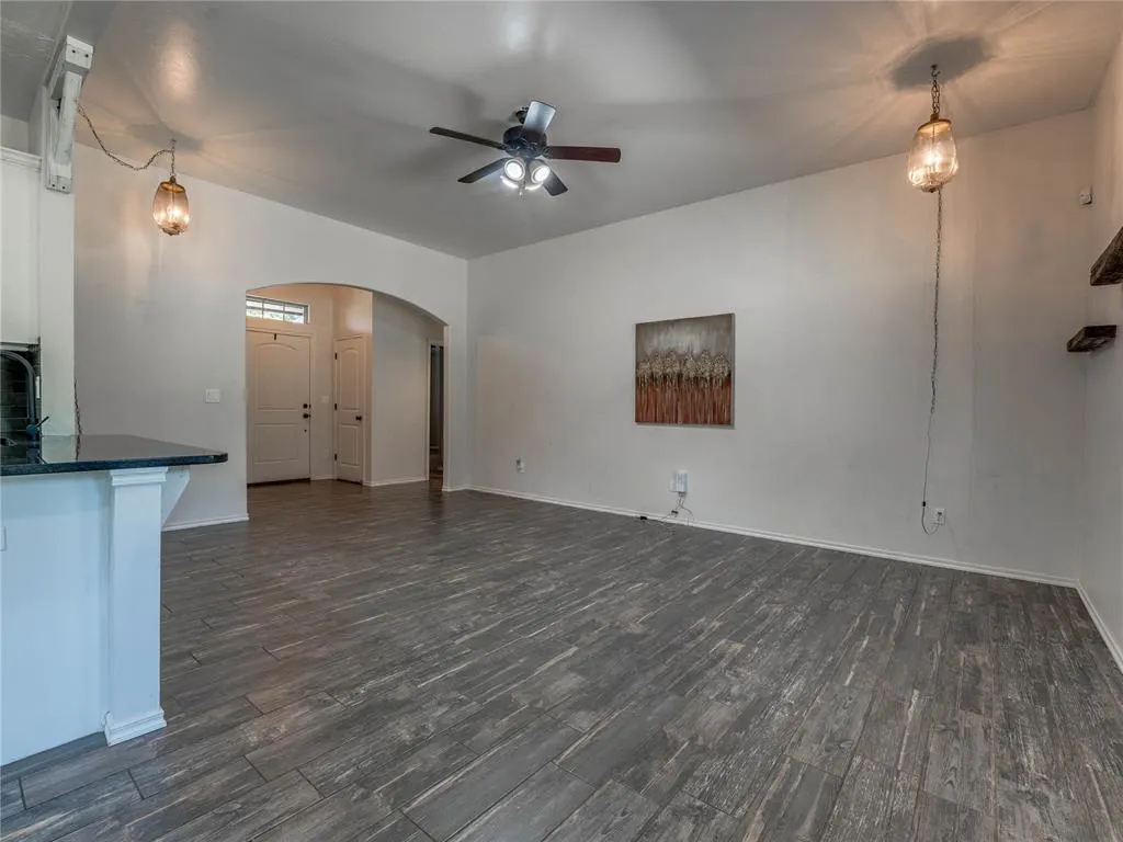 Photo 5 — 5865 Timberland Crossing, Guthrie, OK 73044