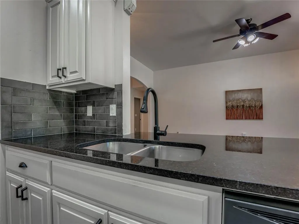 Photo 15 — 5865 Timberland Crossing, Guthrie, OK 73044