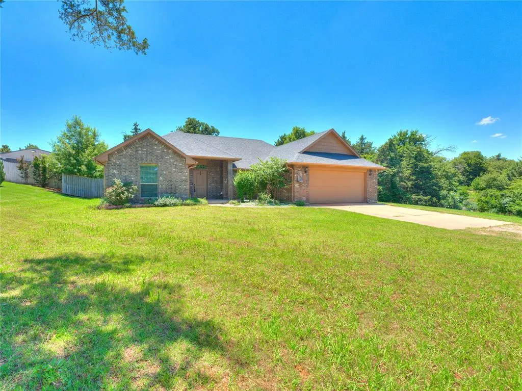 Front exterior — 5865 Timberland Crossing, Guthrie, OK 73044