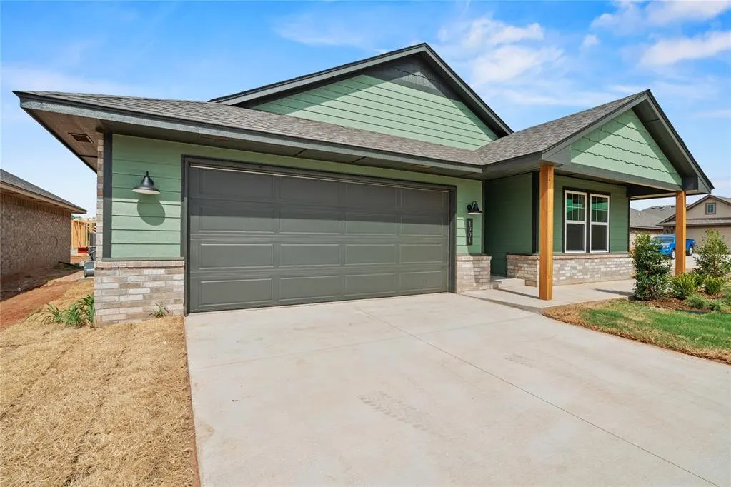 Photo 3 — 1901 Sage Valley Terrace, Yukon, OK 73099