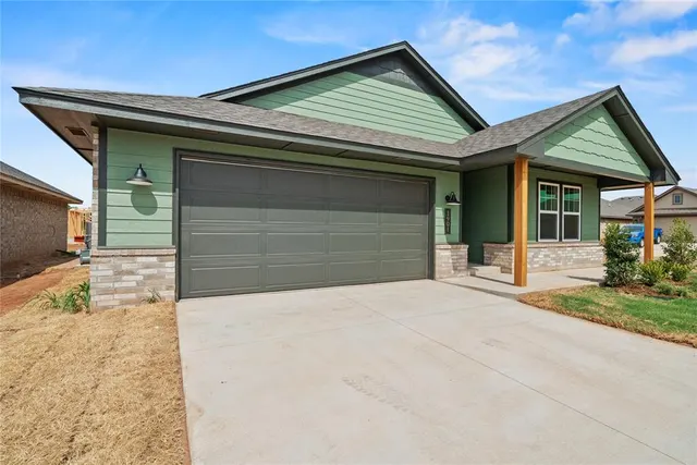 Photo 3 — 1901 Sage Valley Terrace, Yukon, OK 73099