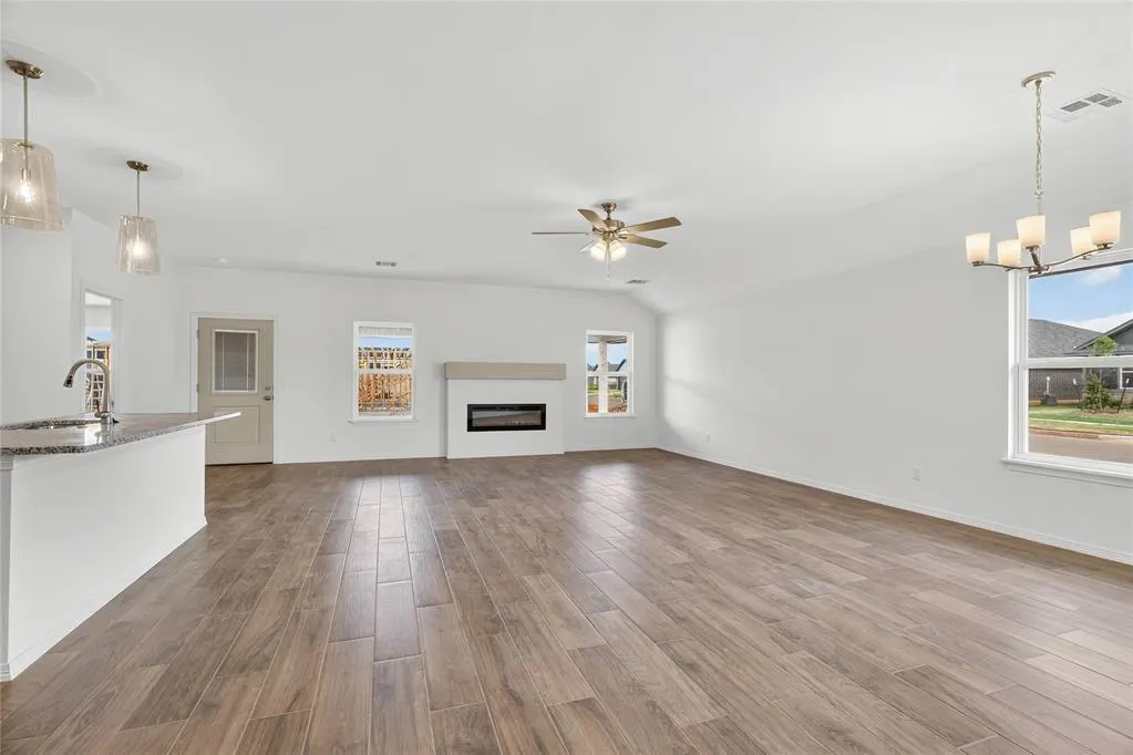 Photo 7 — 1901 Sage Valley Terrace, Yukon, OK 73099