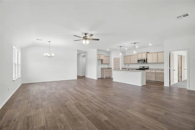 Photo 8 — 1901 Sage Valley Terrace, Yukon, OK 73099