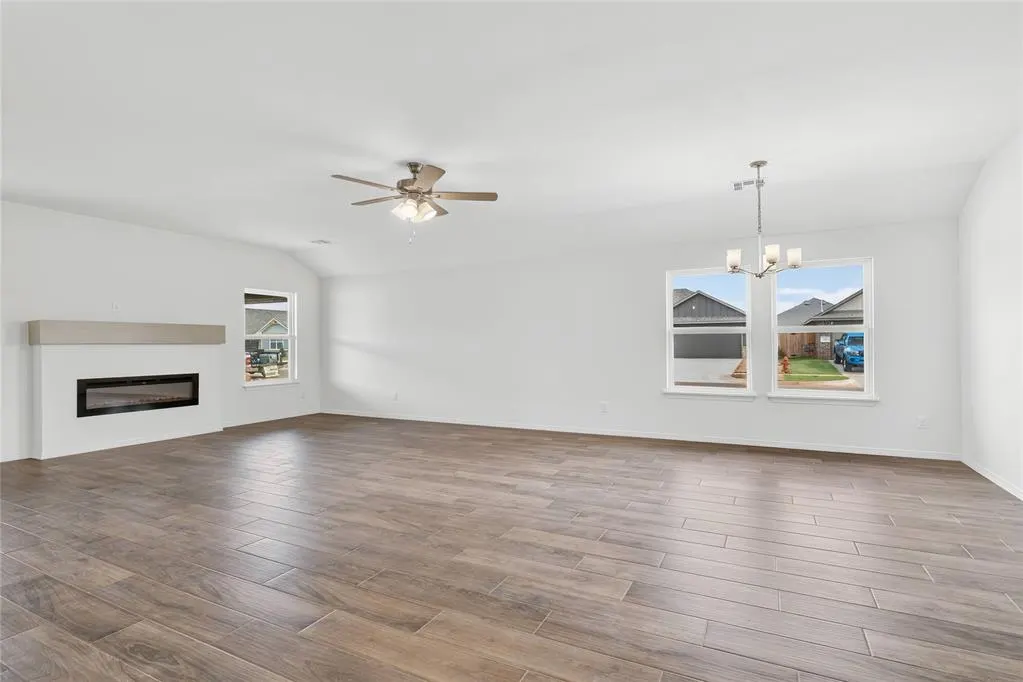Photo 9 — 1901 Sage Valley Terrace, Yukon, OK 73099