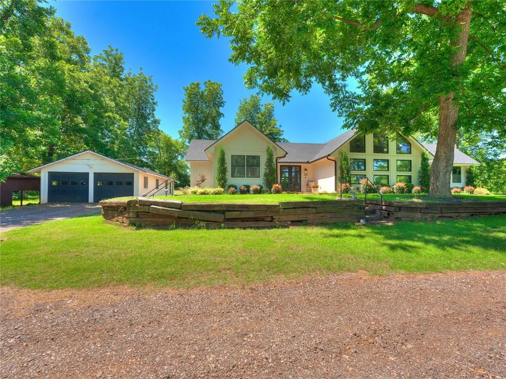 Photo 45 — 2221 W College Avenue, Guthrie, OK 73044